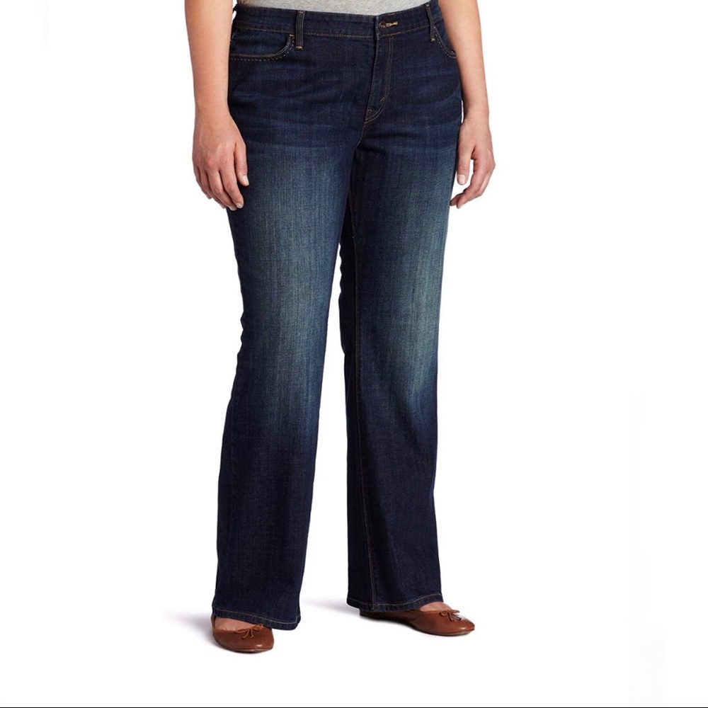 Levi’s Women’s Plus-size 590 Bootcut Jean 18w